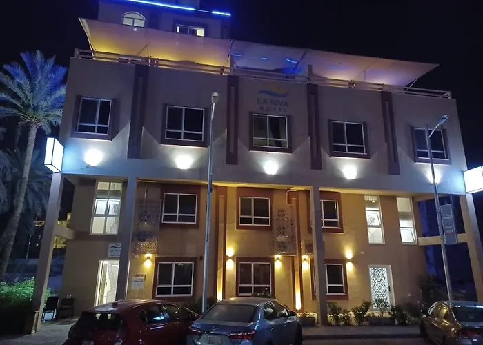 La Riva Hotel