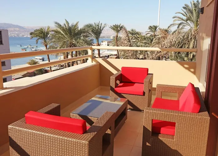 La Riva Hotel